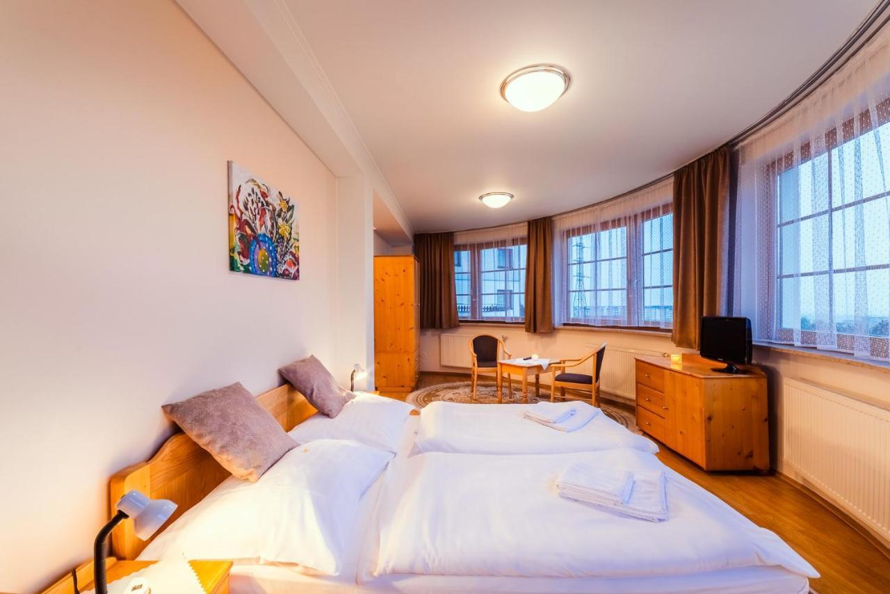 Hotel Velka Klajdovka Брно Екстер'єр фото